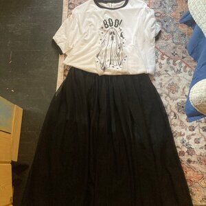 Unique Vintage boo Halloween ghost shirt / Unique Vintage black tulle skirt